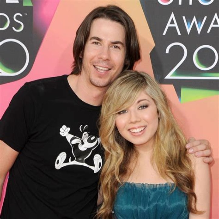 Jennette McCurdy and Joe: Exploring Their Lives, Careers, and Connections